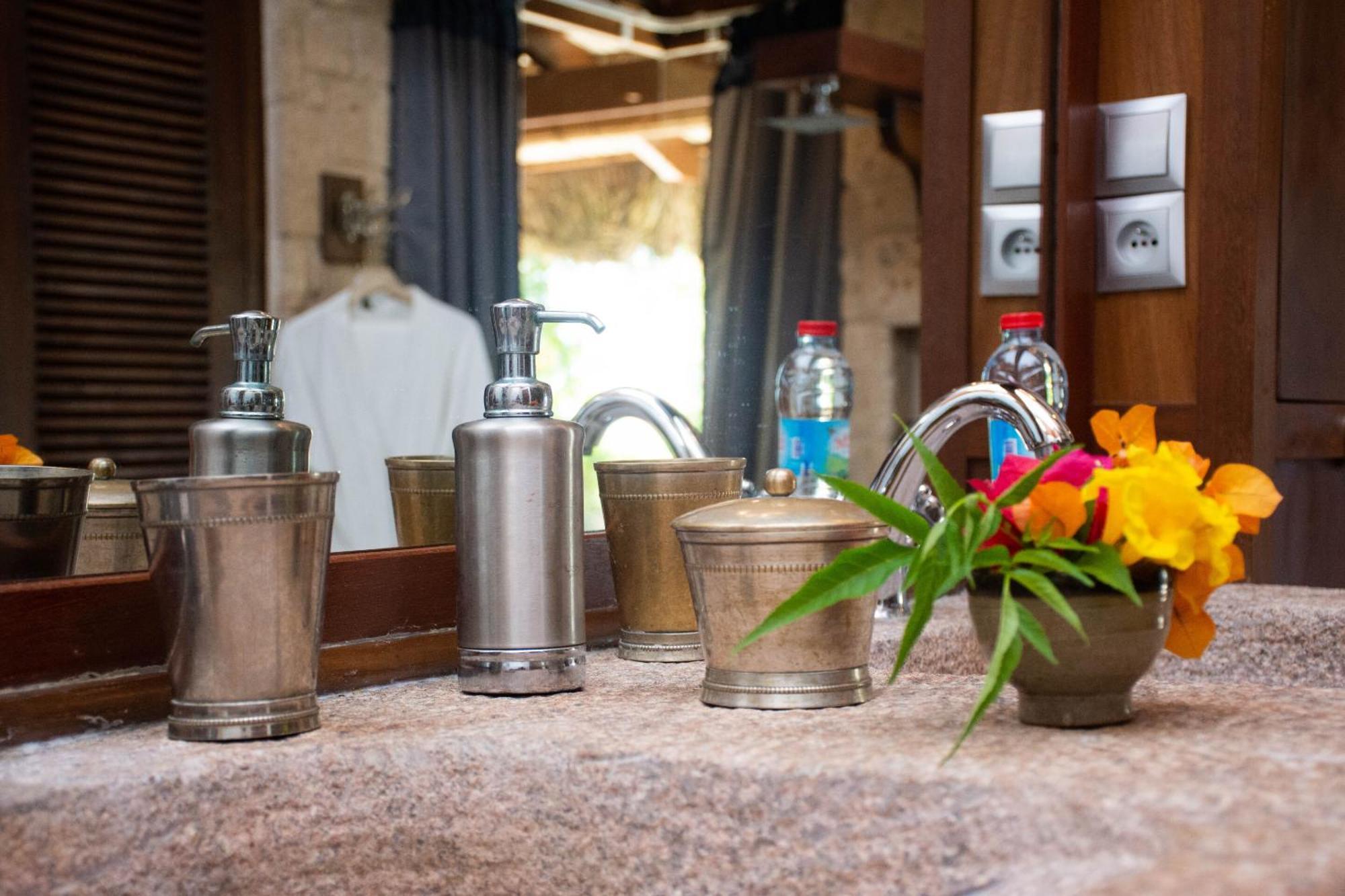 Bed and Breakfast Demeure De La Compagnie Generale Des Huiles Precieuses Іфаті Номер фото